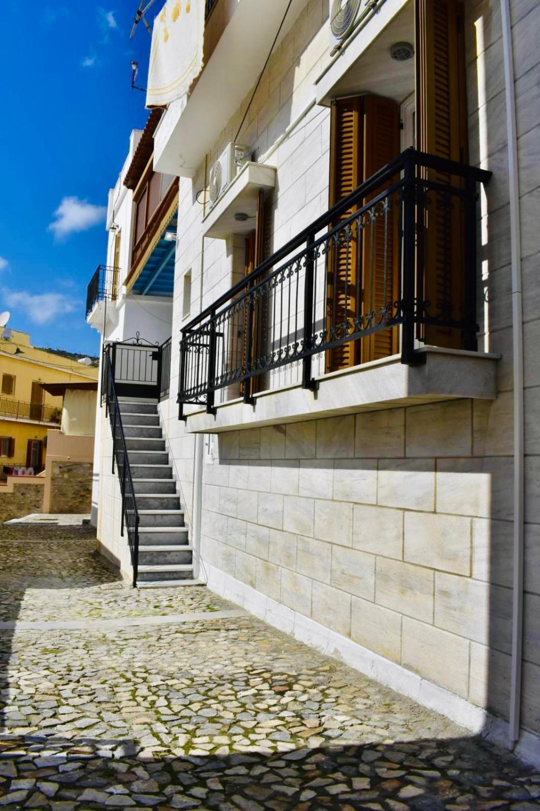 Porto Levante Ermoupoli Exterior photo